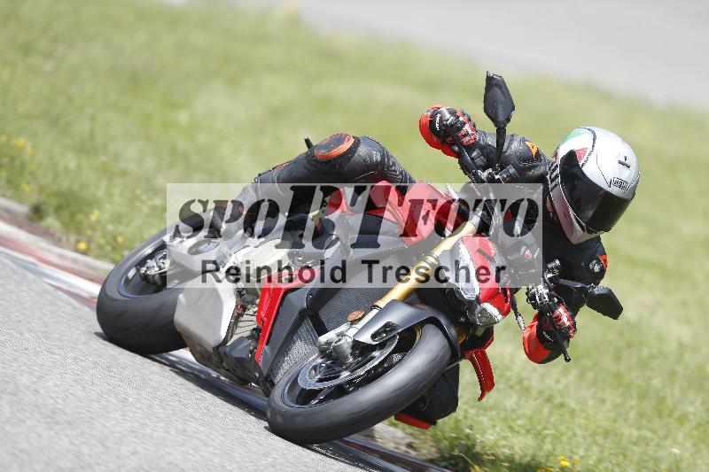 /27 12.06.2025 Ducati Schweiz Trackday Warmup  ADR/gelb-jeaune/ohne